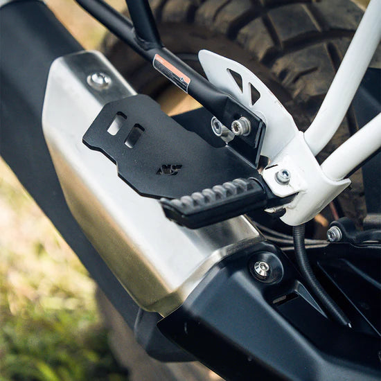 TVS APACHE RTX 300 BOLSTER PILLION FOOTREST | Legundary