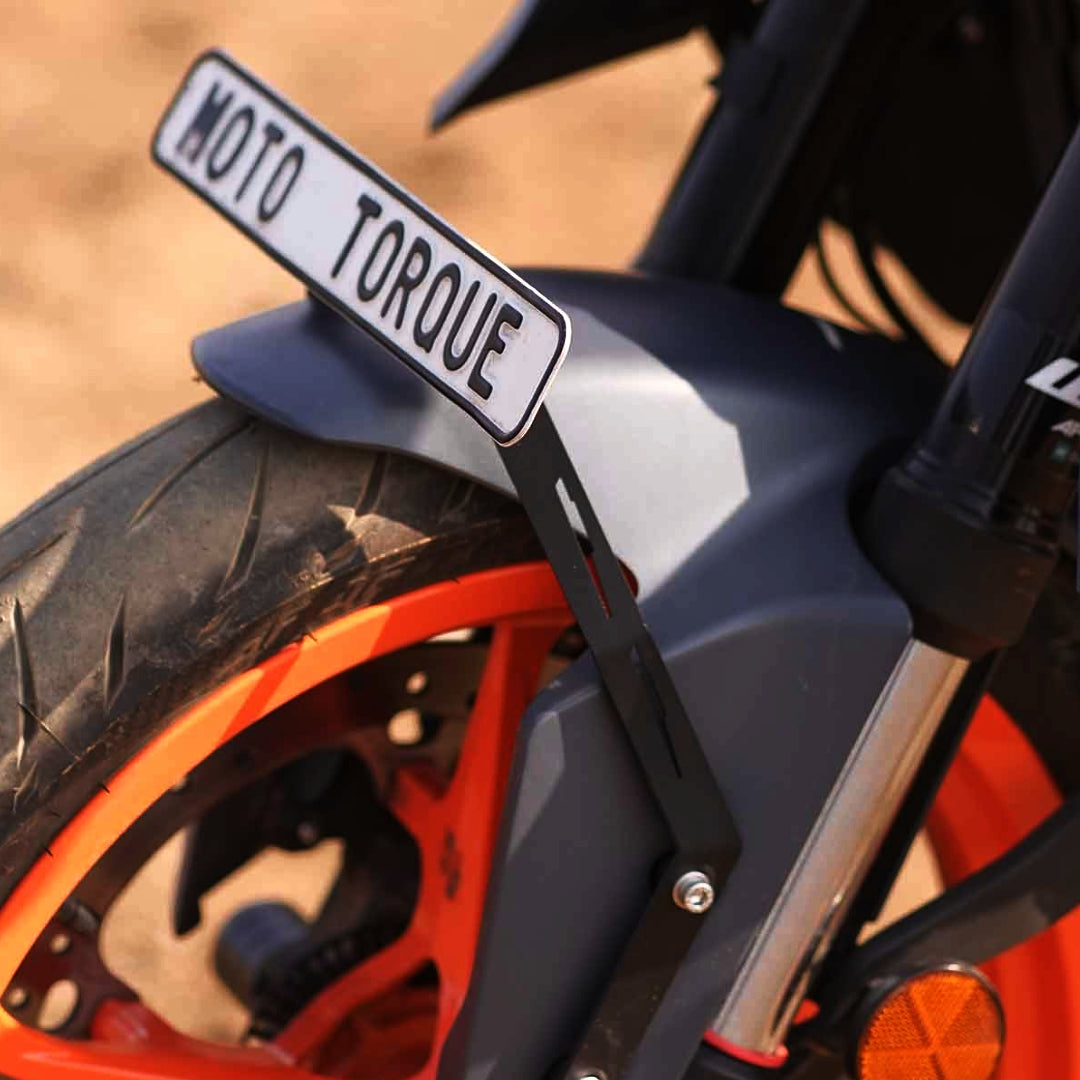 thumbnail image 2 of Carbon Look Rear Hugger Fender Splash Guard For KTM Duke 125 200 250 390 - Black 2 of 6