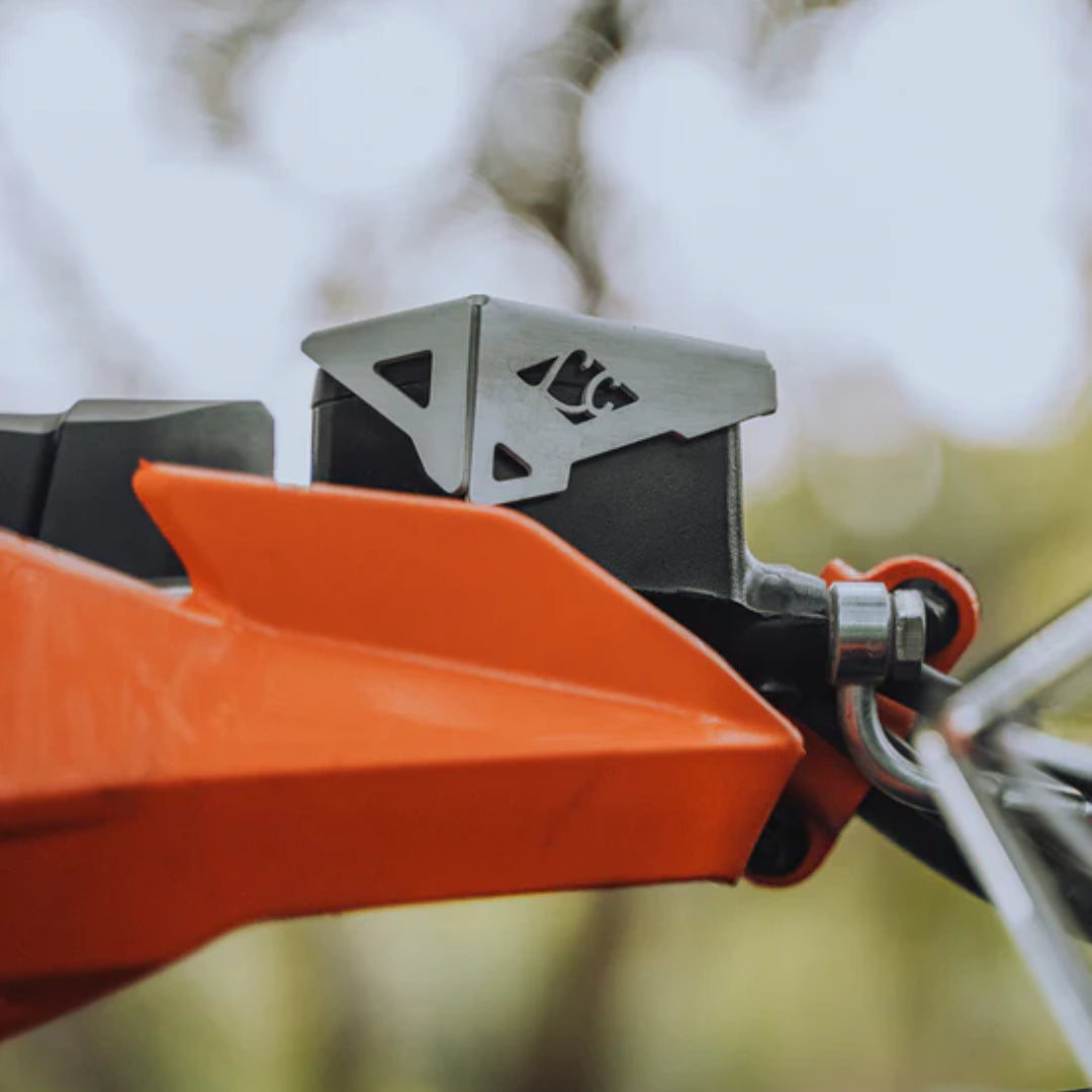 Legundary Tricorn Front Oil Cap for KTM ADV 390