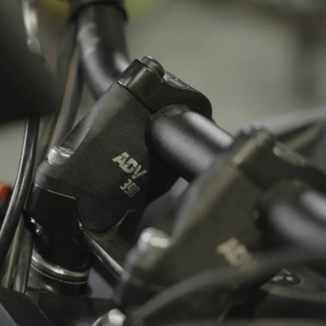 ZANA Angular Handlebar Riser for KTM ADV 390 2025 – Aluminium Black