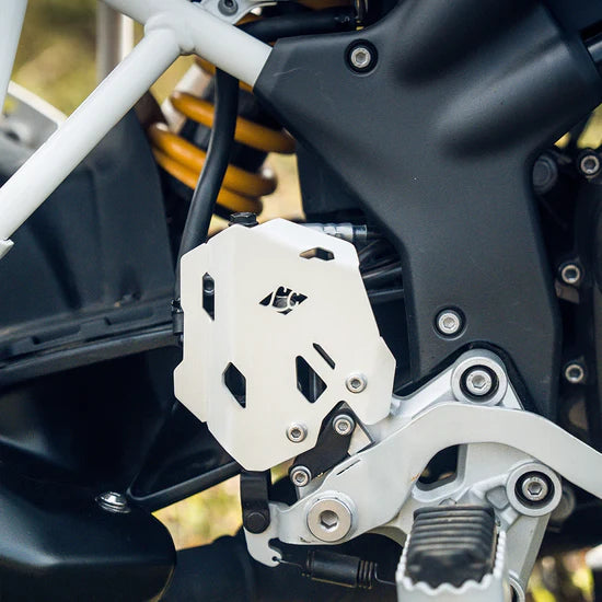 APACHE RTX 300 TITAN BOOT GUARDS