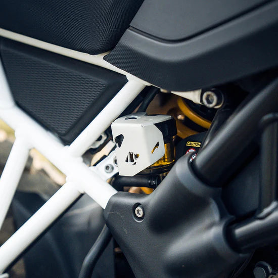 APACHE RTX 300 CASQUE REAR OIL CAP