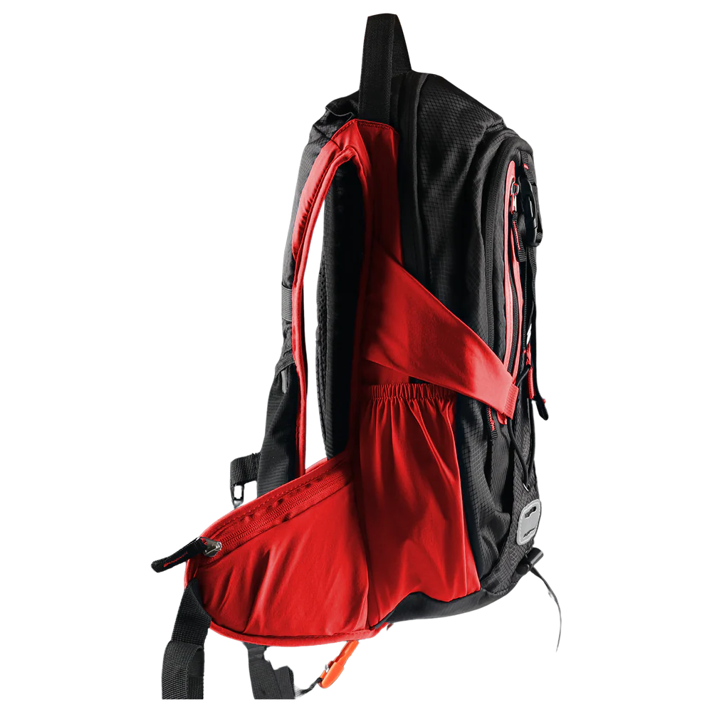 AXOR Oasis Hydration Bag with 2L Bladder for Riding & Trekking