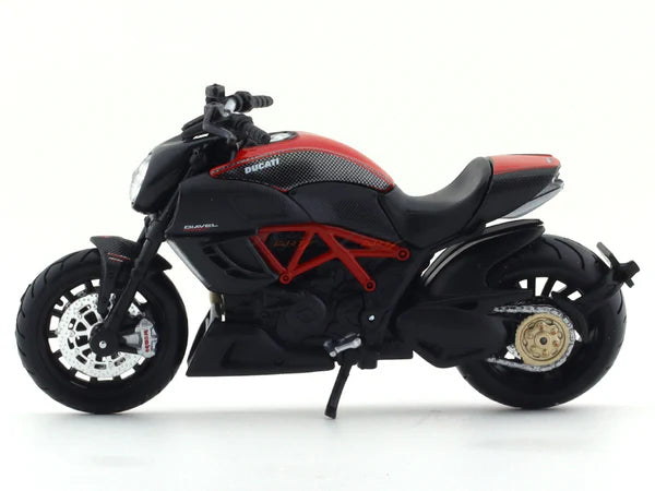 Maisto Ducati Diavel Carbon Scale Model