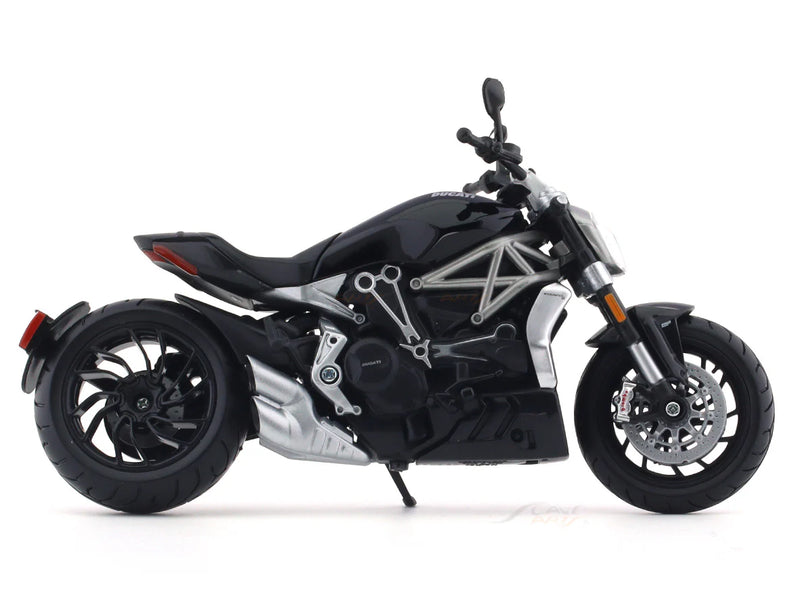 Maisto Ducati X Diavel S 1:12 Scale Model