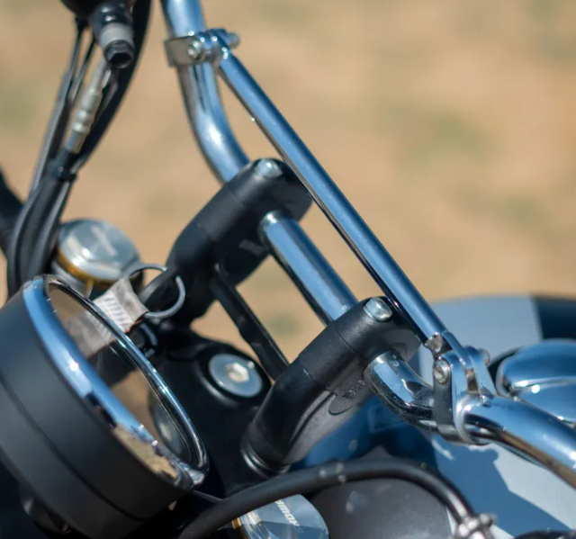 ZANA Handlebar Riser for Bear 650 – Black