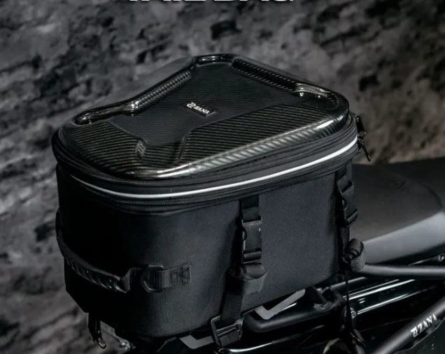 ZANA Universal Pluto Carbon Hardshell Expandable Tank Bag (16L–20L)