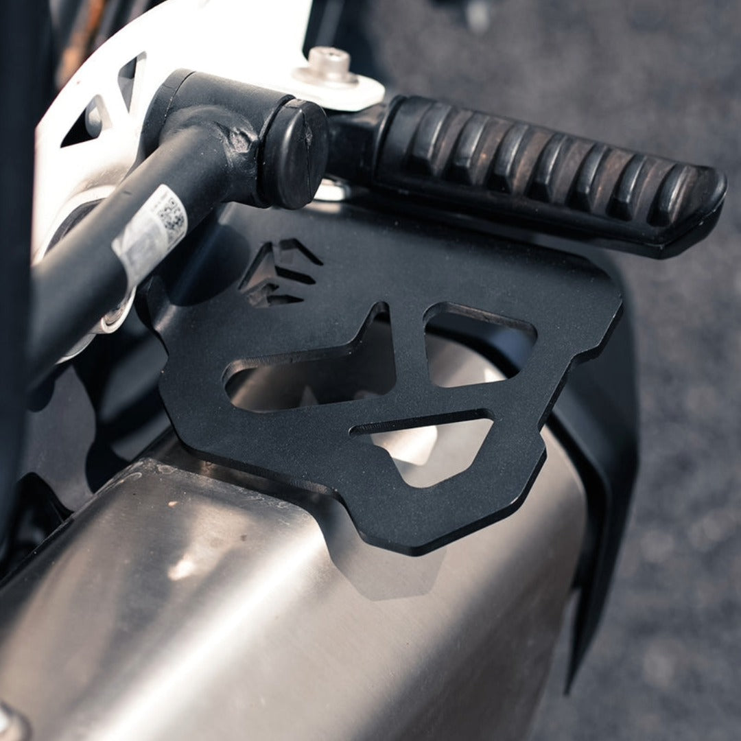 Foot Rest for TVS Apache RTX 300 | Moto Torque