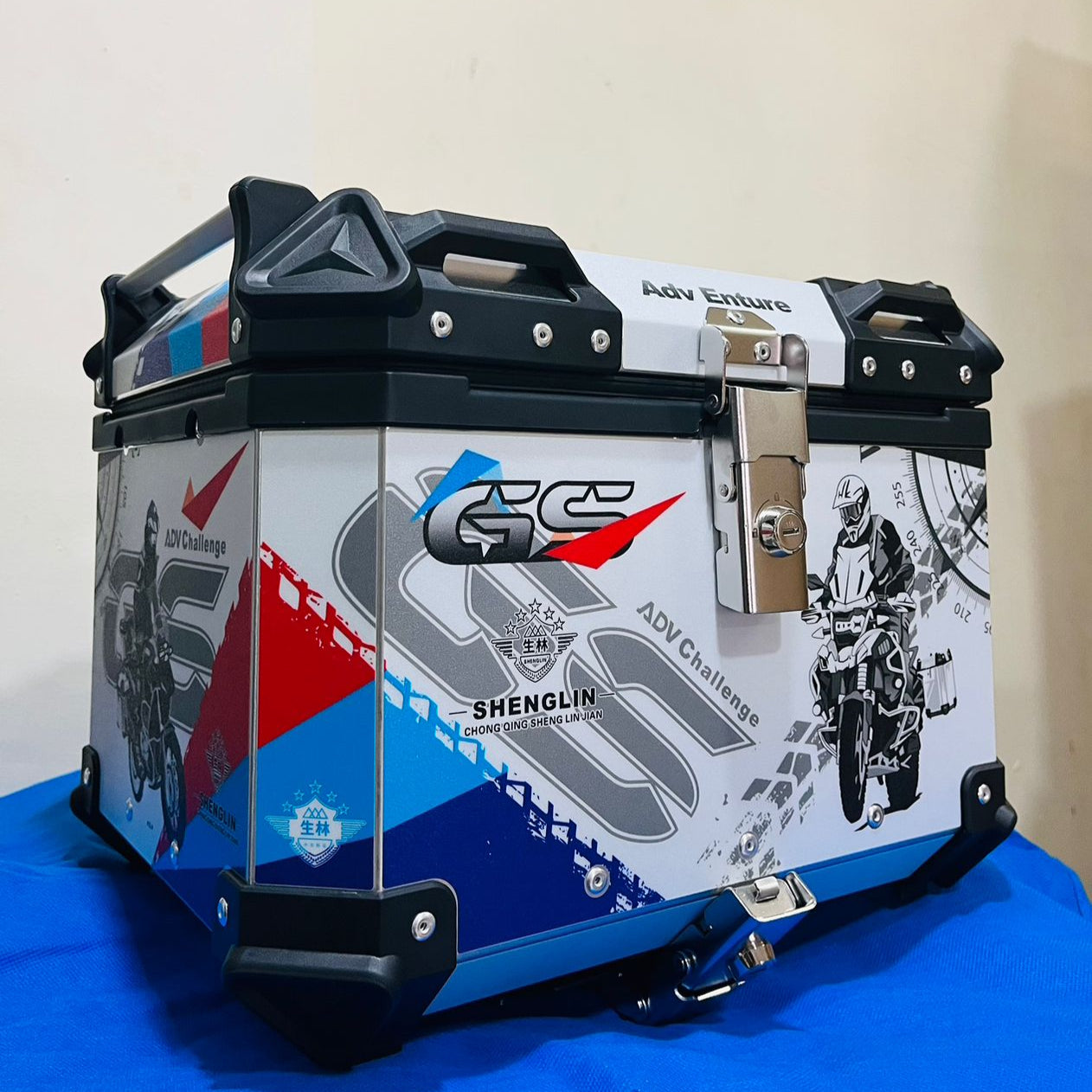 T-Bolt Aluminium 45L Top Box with Touring GS Graphics – Durable Motorcycle Luggage Solution